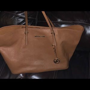 Lightly used MK shoulder bag